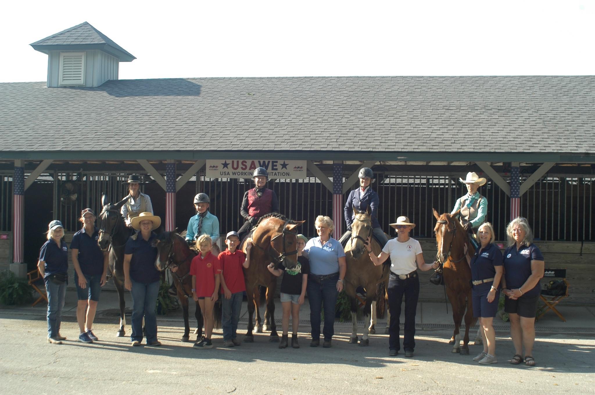 riders Jody Fontanetta, Stephanie Jennings, Jane Renner, Landyn Riddle and Laurie Wilson